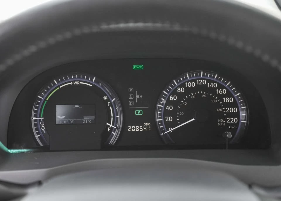 2010 Lexus HS - Image 10 of 15