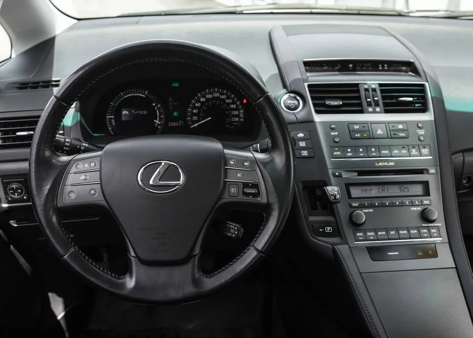 2010 Lexus HS - Image 9 of 15
