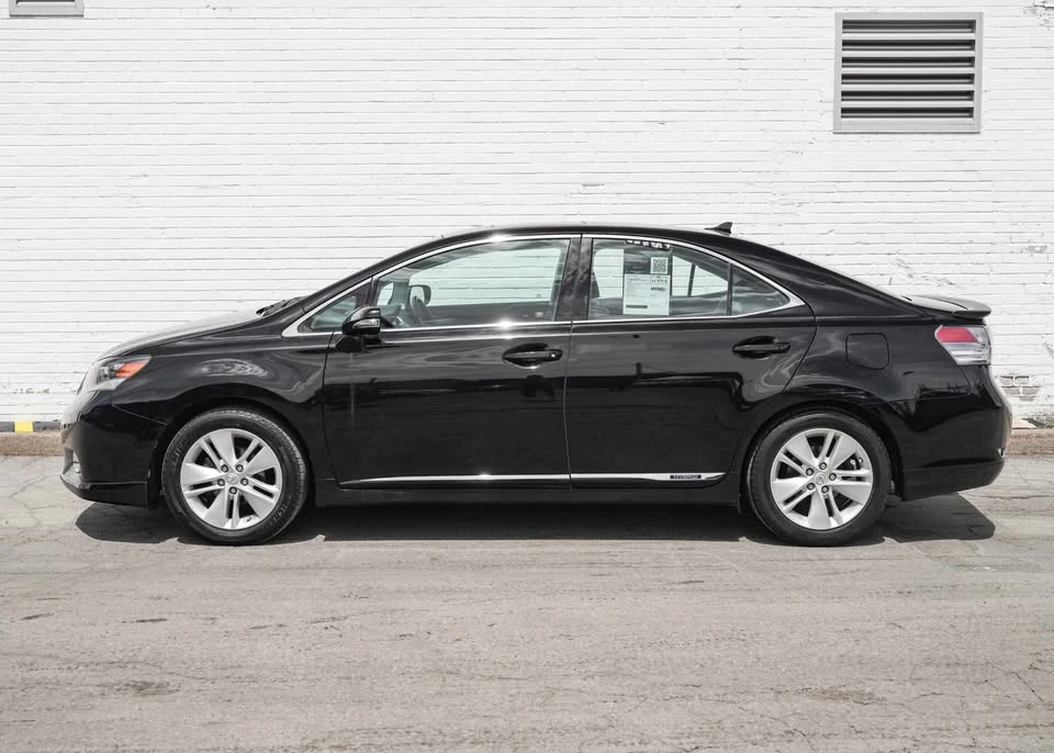 2010 Lexus HS - Image 4 of 15
