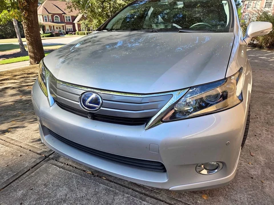 2010 Lexus HS - Image 2 of 9