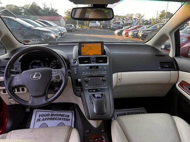 2010 Lexus HS - Image 13 of 20
