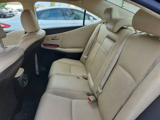 2010 Lexus HS - Image 11 of 19