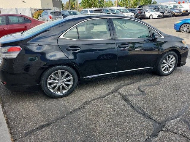 2010 Lexus HS - Image 5 of 19