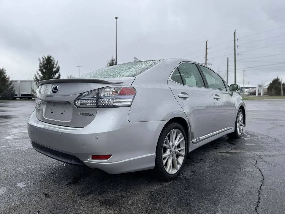 2010 Lexus HS - Image 6 of 17