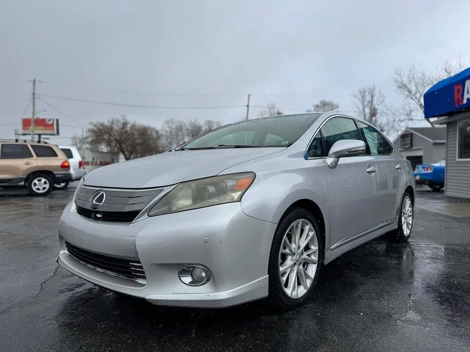 2010 Lexus HS - Image 3 of 17