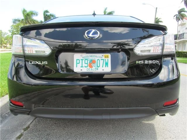 2010 Lexus HS - Image 5 of 12