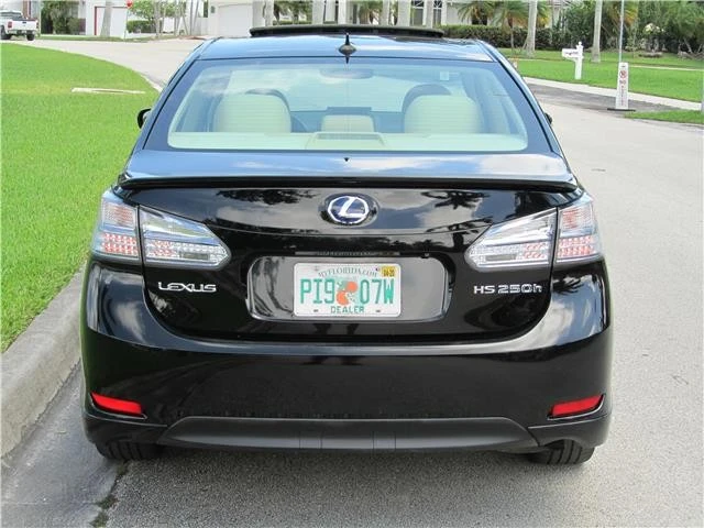 2010 Lexus HS - Image 4 of 12