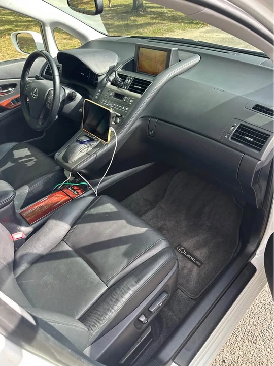 2010 Lexus HS - Image 10 of 10