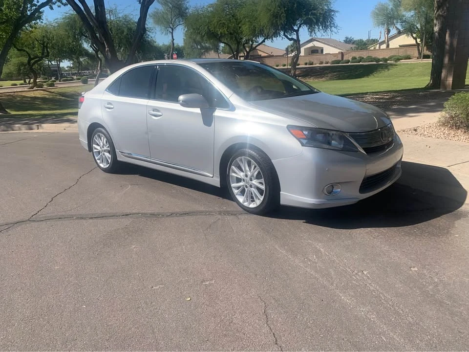2010 Lexus HS - Image 2 of 20