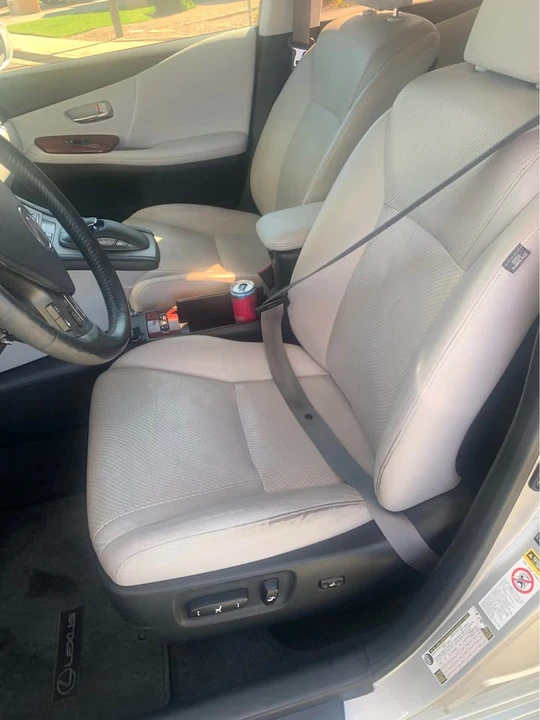 2010 Lexus HS - Image 11 of 20