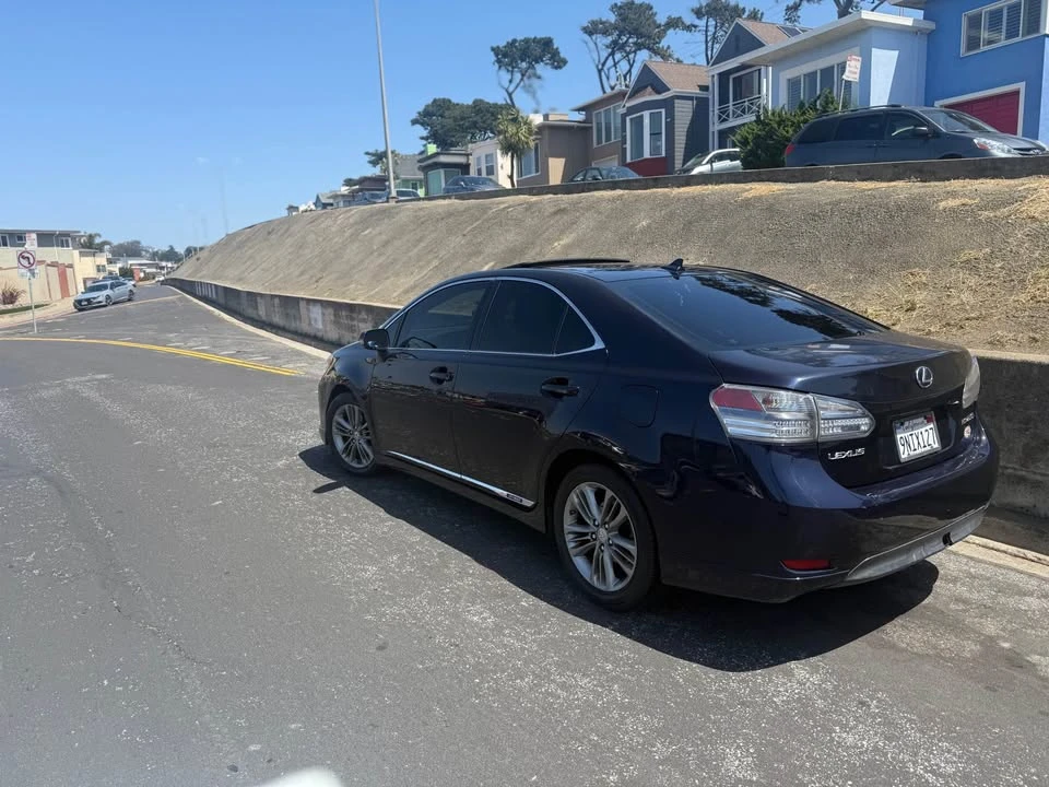 2010 Lexus HS - Image 9 of 9