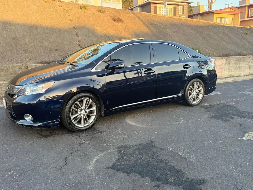 2010 Lexus HS - Image 8 of 9