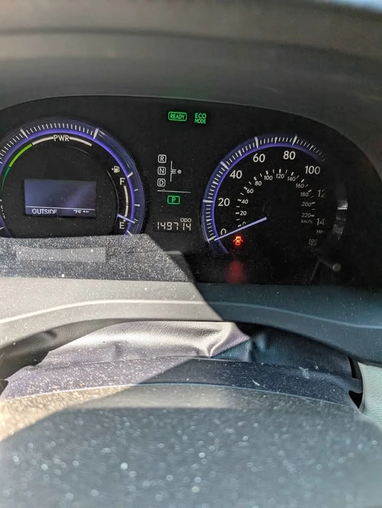 2010 Lexus HS - Image 5 of 11