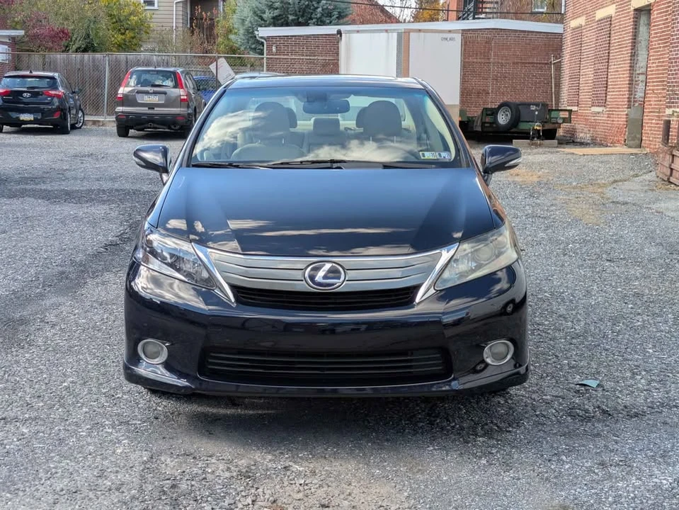 2010 Lexus HS - Image 3 of 10