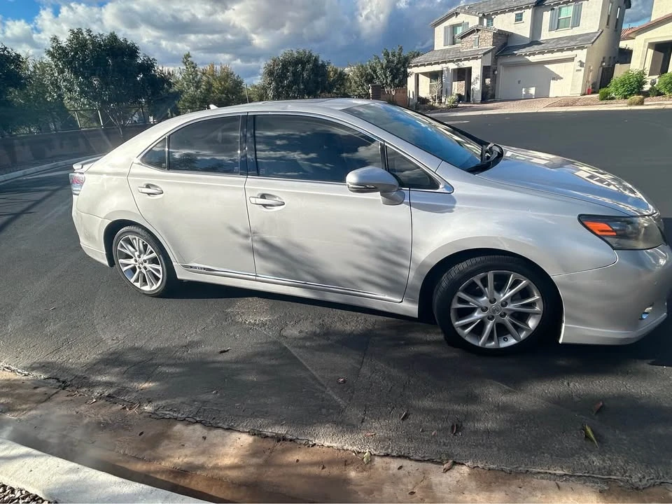 2010 Lexus HS - Image 5 of 16