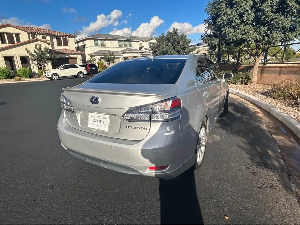 2010 Lexus HS - Image 6 of 16