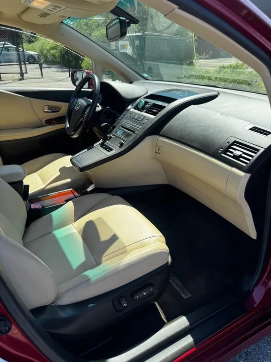 2010 Lexus HS - Image 7 of 9