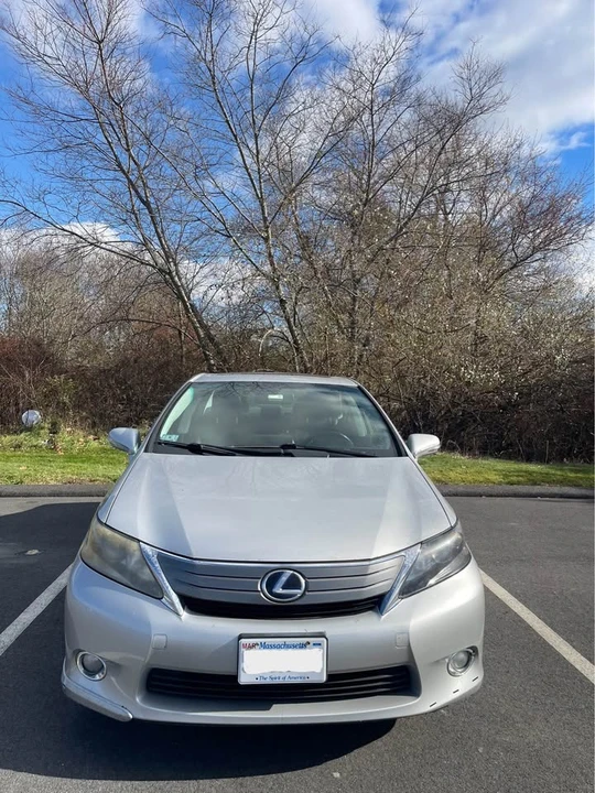 2010 Lexus HS - Image 2 of 13