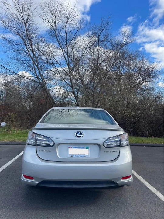2010 Lexus HS - Image 12 of 13