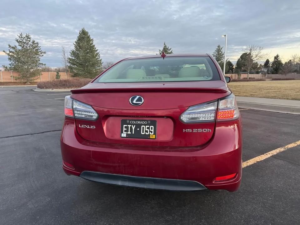 2010 Lexus HS - Image 9 of 20