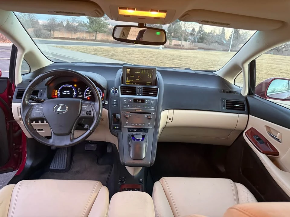 2010 Lexus HS - Image 16 of 20