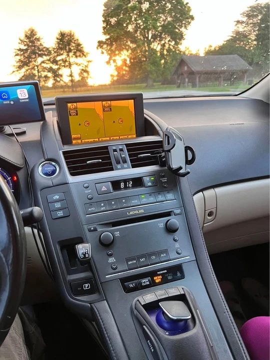 2010 Lexus HS - Image 8 of 11