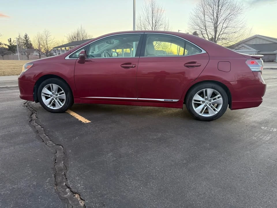 2010 Lexus HS - Image 2 of 20