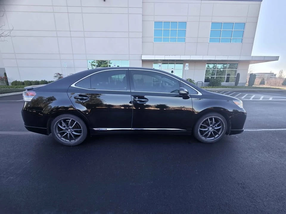 2010 Lexus HS - Image 8 of 20