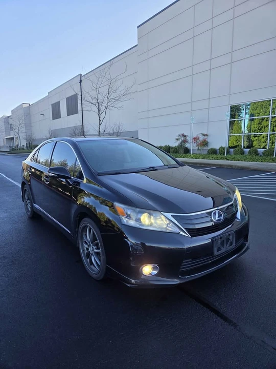 2010 Lexus HS - Image 2 of 20