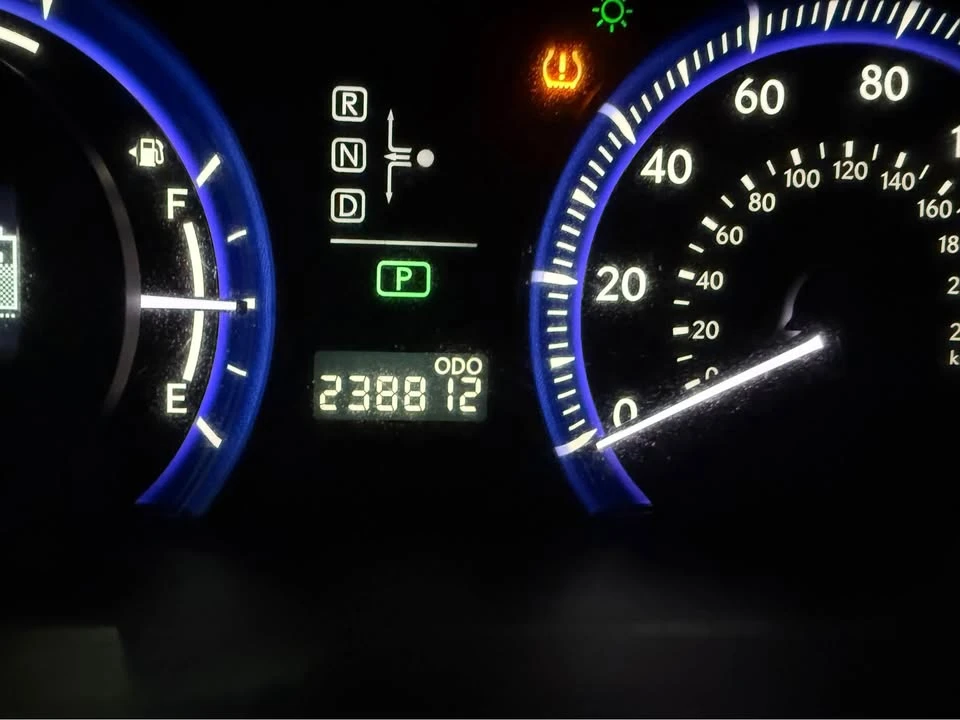 2010 Lexus HS - Image 19 of 20