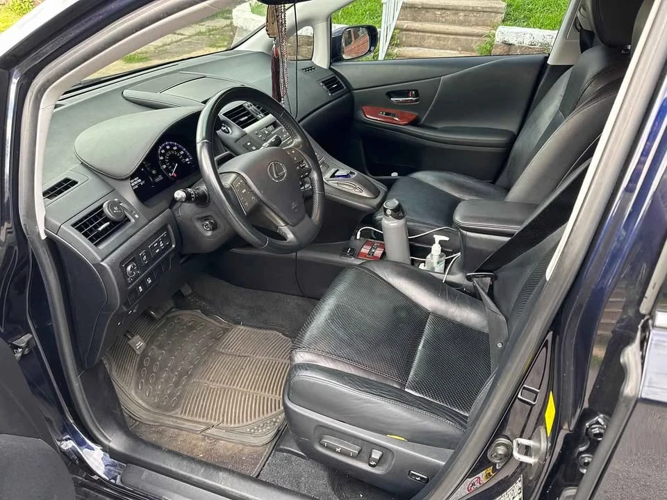 2010 Lexus HS - Image 4 of 14