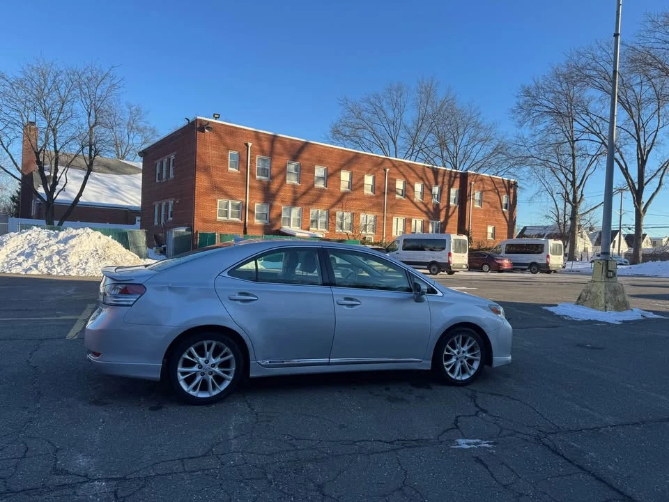2010 Lexus HS - Image 6 of 18
