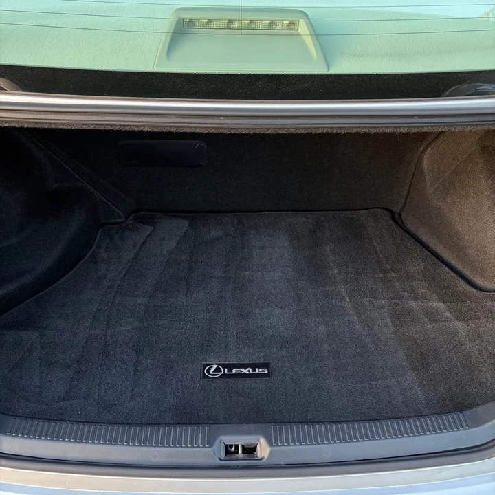 2010 Lexus HS - Image 13 of 15