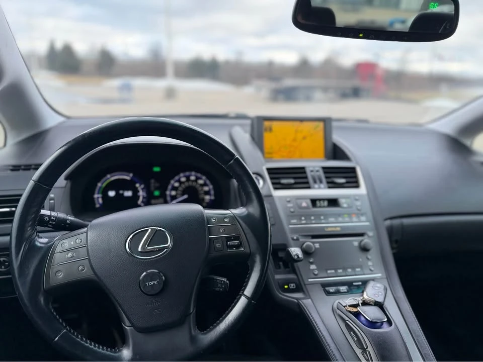 2010 Lexus HS - Image 3 of 7