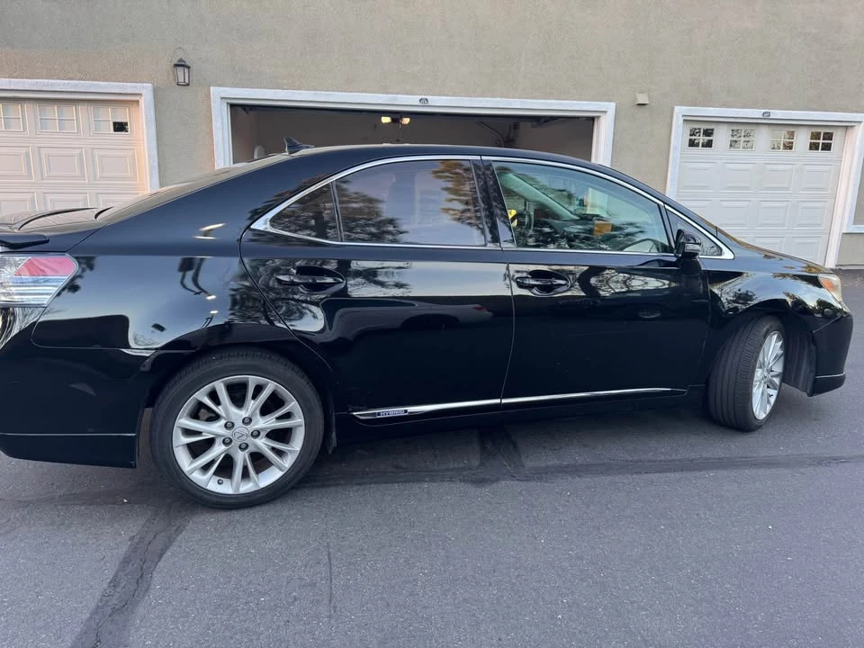 2010 Lexus HS - Image 4 of 13