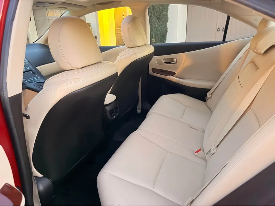 2010 Lexus HS - Image 14 of 20