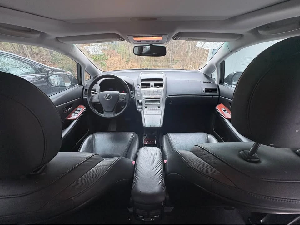 2010 Lexus HS - Image 5 of 9