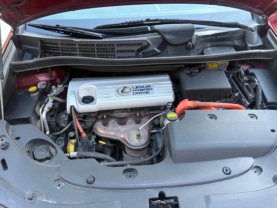 2010 Lexus HS - Image 8 of 9