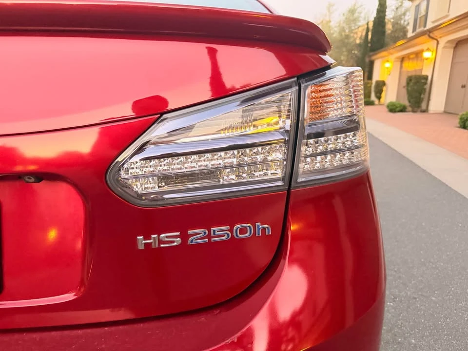 2010 Lexus HS - Image 4 of 20