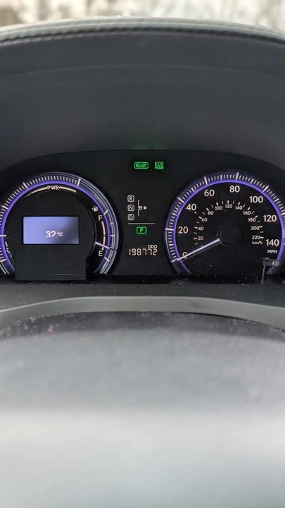 2010 Lexus HS - Image 9 of 11