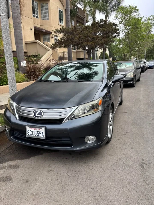 2010 Lexus HS - Image 2 of 9
