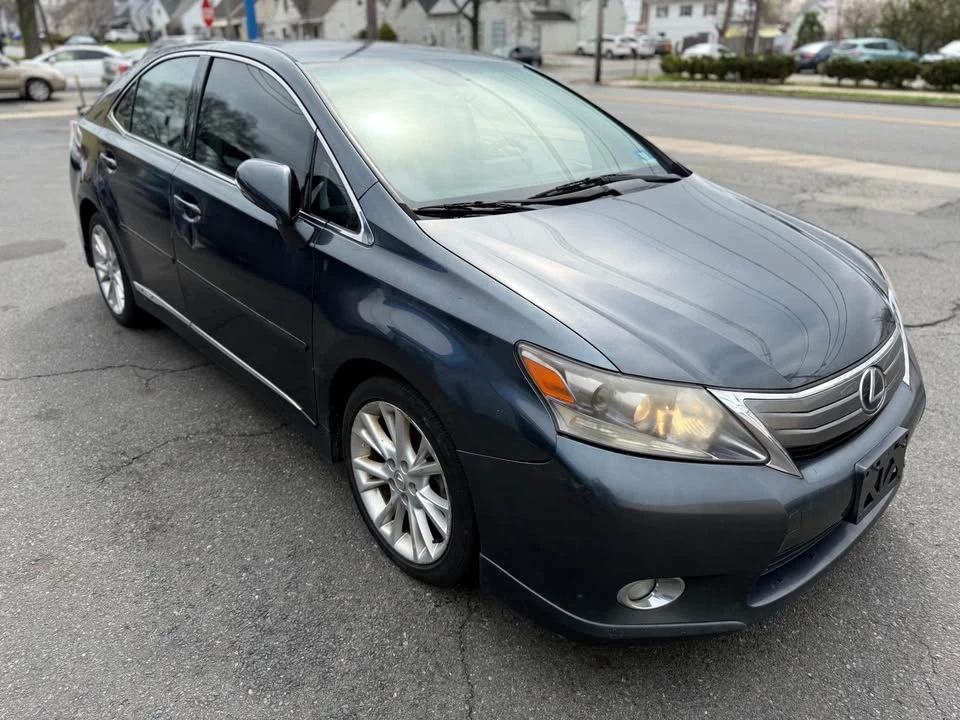 2010 Lexus HS - Image 3 of 10