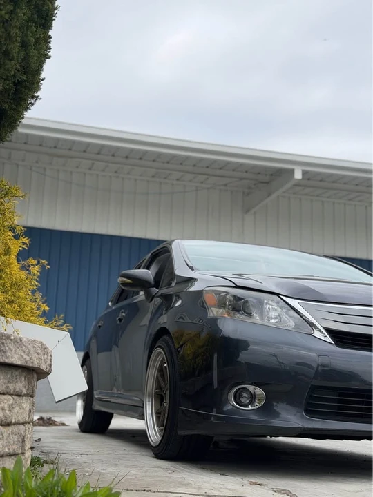 2010 Lexus HS - Image 11 of 15