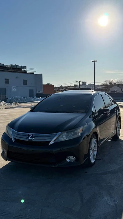 2010 Lexus HS - Image 2 of 18