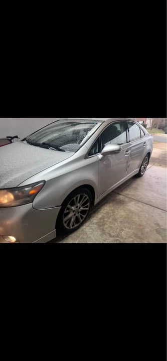 2010 Lexus HS - Image 5 of 6