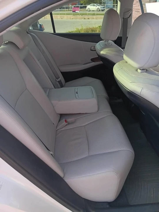 2010 Lexus HS - Image 7 of 7