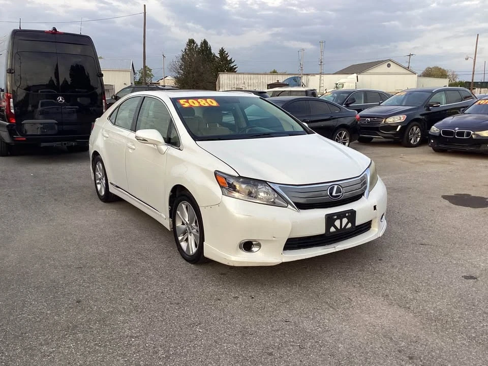 2010 Lexus HS - Image 2 of 8