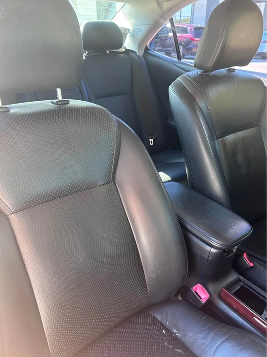 2010 Lexus HS - Image 3 of 8