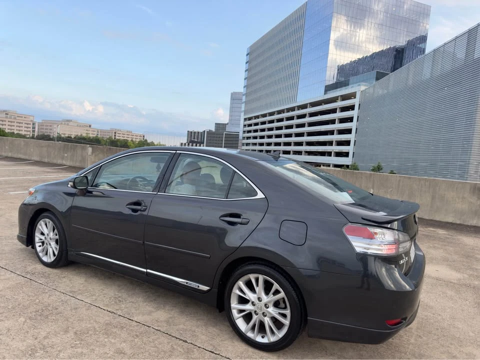 2010 Lexus HS - Image 3 of 20