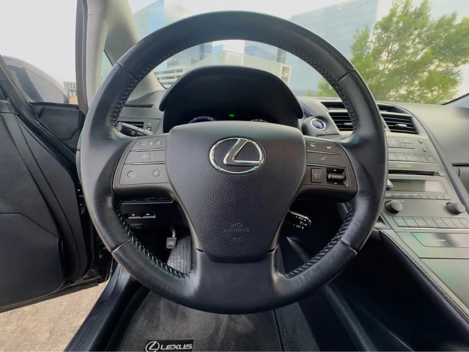 2010 Lexus HS - Image 18 of 20